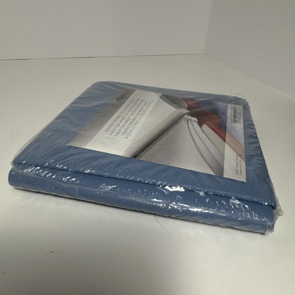 2006 Creative‎ Memories 7 x 7 Flex Hinge Album Light Blue 18902